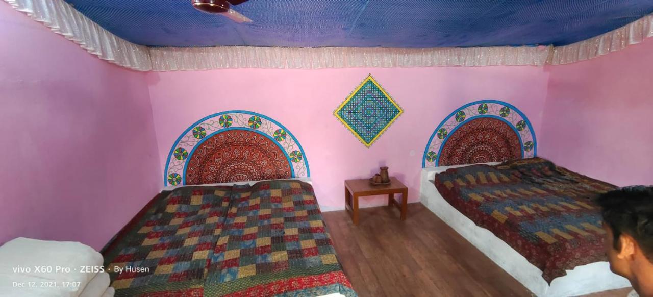 Mahefeel E Rann Resort Bherandiāla Kültér fotó